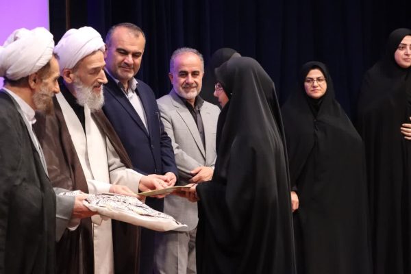 هفتمین اجلاس سراسری نماز دانش‌آموزی در ساری