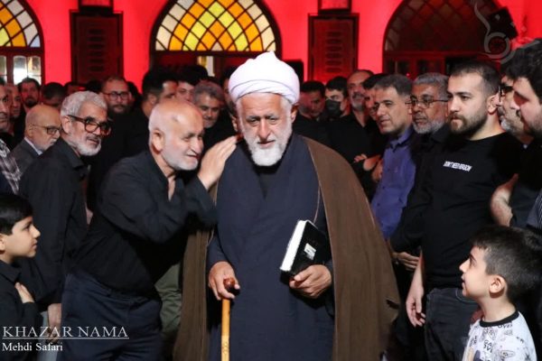 شب تاسوعا در شاهزاده حسین ساری با سخنرانی استاد صمدی آملی