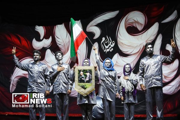 اجرای نمایش میدانی “قائد” در اجتماع شبانه مردم آمل