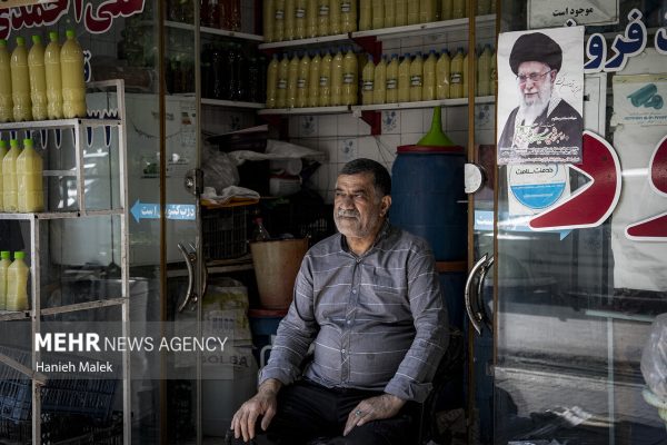 ارادت به “آقای شهید ایران” در بازار گرگان
