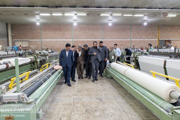بازدید رئیس هیات حمایت از صنایع کشور از نساجی مازندران
