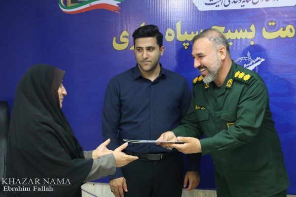 نشست خبری “صادقی” فرمانده ناحیه مقاومت بسیج ساری 