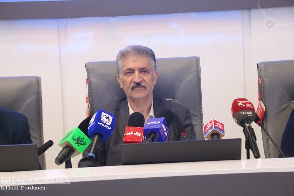 تجلیل از خبرنگاران در نشست خبری مدیرعامل شرکت آب منطقه‌ای مازندران