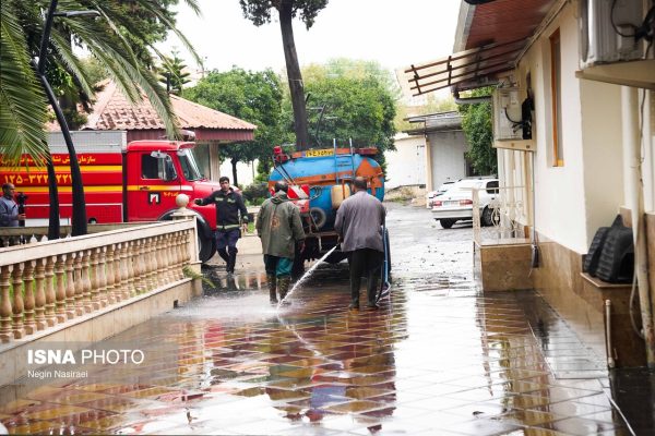 خسارات باد و بارش شدید باران در شهر بابل