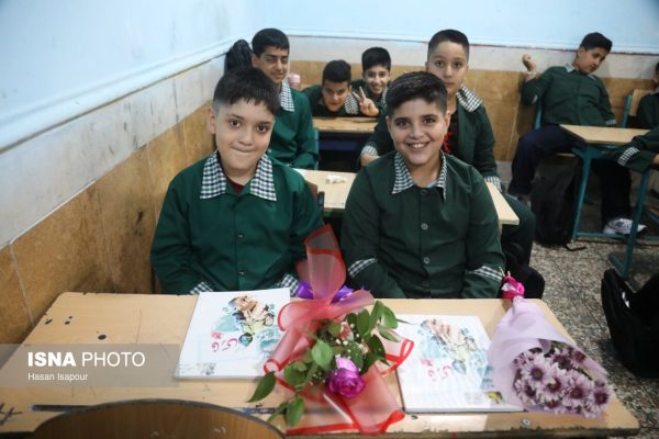 جشن آغاز سال تحصیلی در مدرسه شهید محمدی زیراب سوادکوه