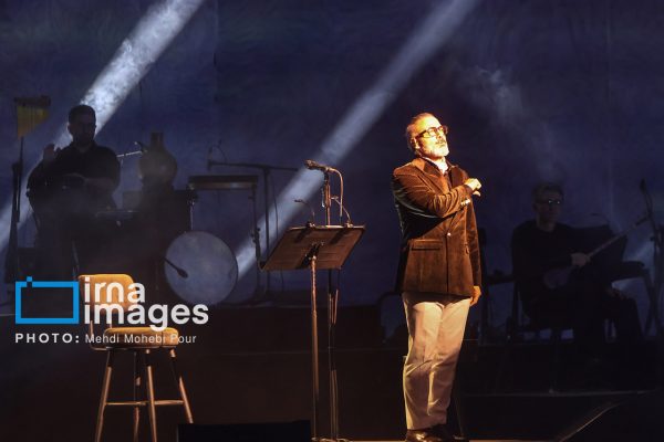 کنسرت علیرضا قربانی در سالن ورزشی ماهفروجک ساری